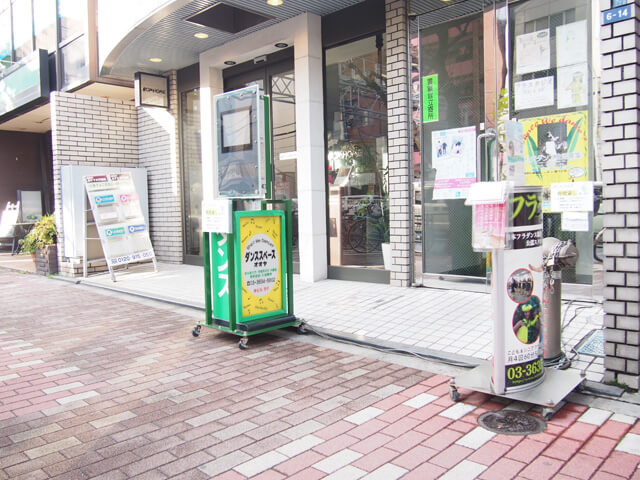 菊川スタジオ玄関